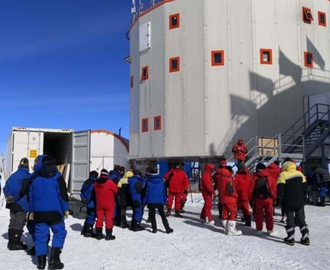 Tekon Electronics arrives to the cold Antarctica